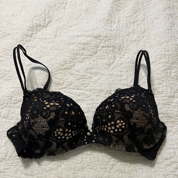 Victoria Secret padded bra - Picture 1 of 4
